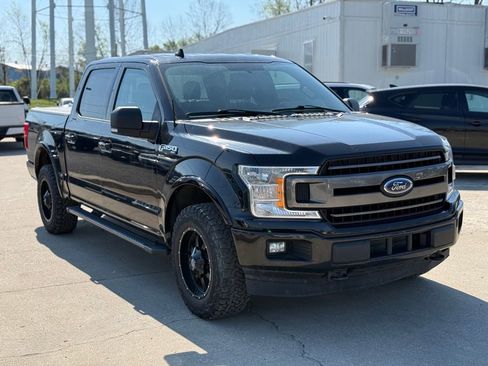 Used 2018 Ford F150 XLT w/ Equipment Group 302A Luxury image 23