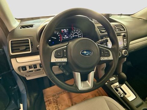Used 2018 Subaru Forester 2.5i Premium image 10