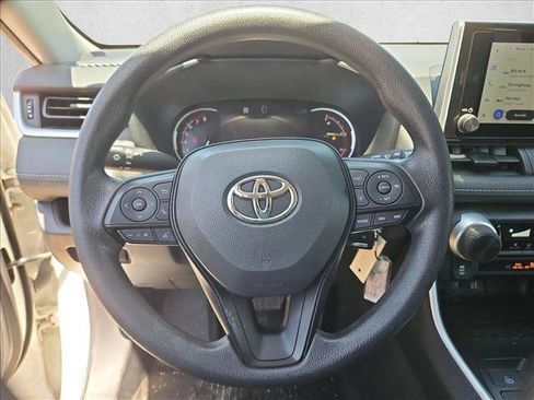 Used 2025 Toyota RAV4 LE AWD/4WD image 13