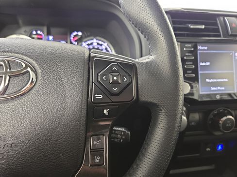 Used 2022 Toyota 4Runner TRD Off-Road Premium w/ Moonroof Package AWD/4WD image 16
