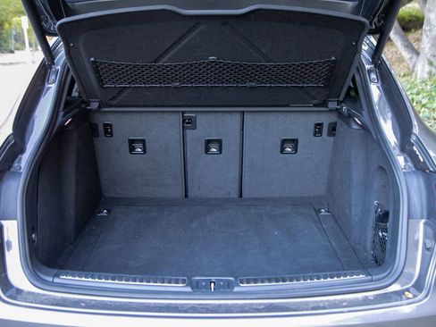 Used 2018 Porsche Macan Sport Edition image 34