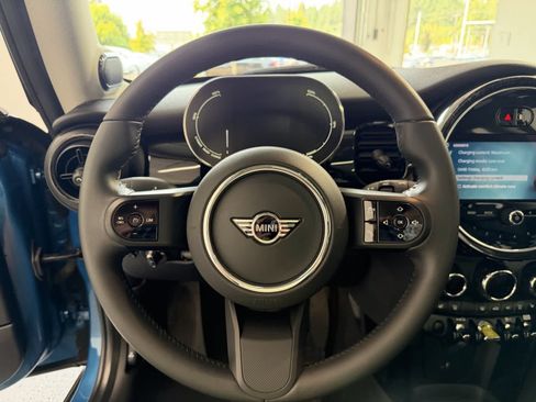 Used 2023 MINI Cooper SE FWD image 15