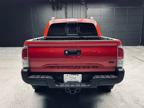 Used 2020 Toyota Tacoma TRD Off-Road AWD/4WD image 6