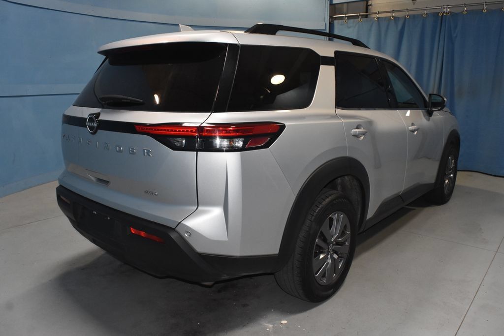 Used 2025 Nissan Pathfinder SV AWD/4WD image 27