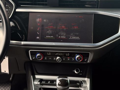 Used 2020 Audi Q3 2.0T Premium AWD/4WD image 26