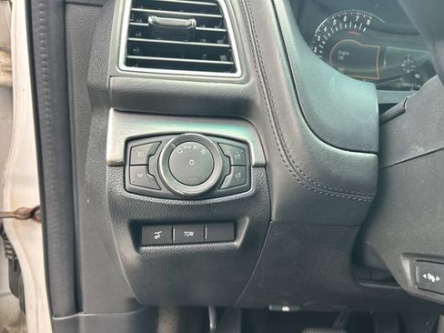 Used 2016 Ford Explorer Platinum AWD/4WD image 19