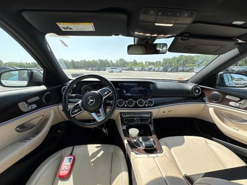 Used 2019 Mercedes-Benz E 300 image 4
