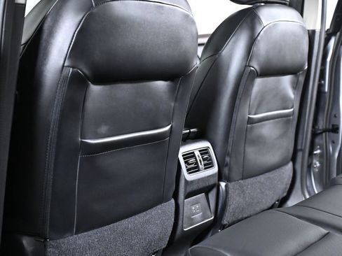 Used 2022 Nissan Rogue SV w/ SV Premium Package image 29