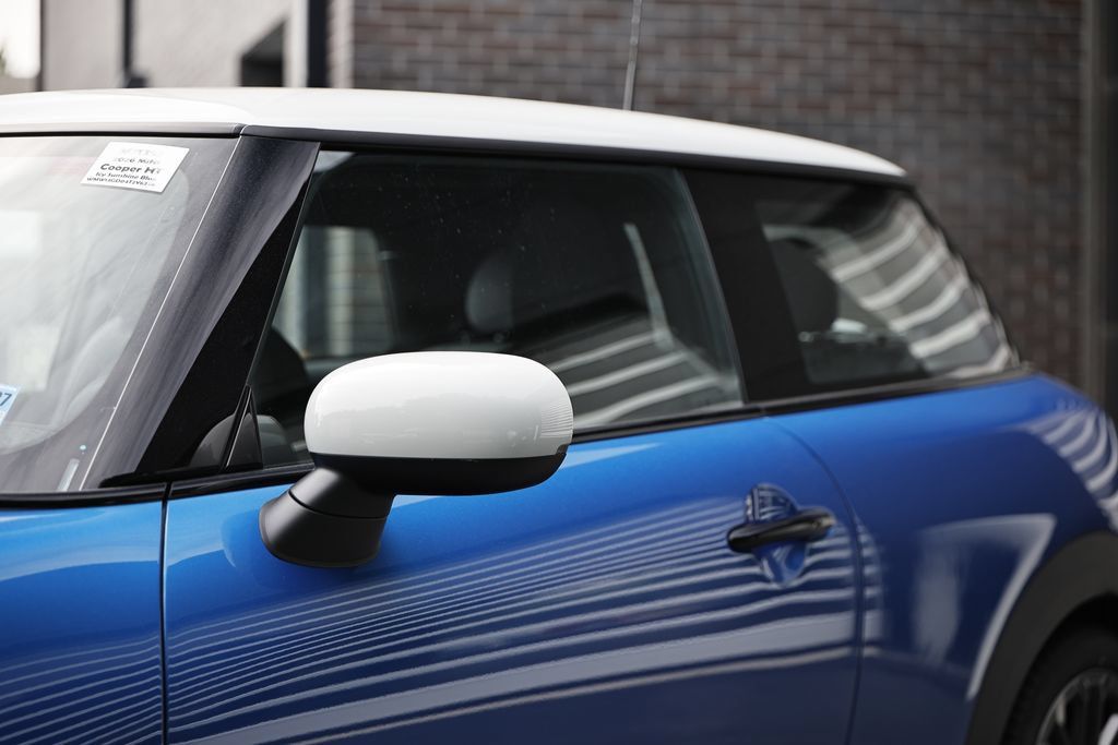 New 2026 MINI Cooper 2-Door Hardtop FWD image 11
