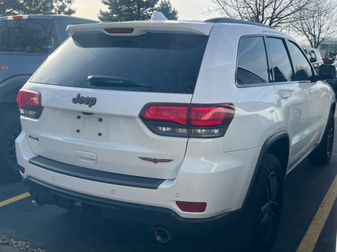 Used 2017 Jeep Grand Cherokee Trailhawk w/ Trailhawk Luxury Group image 2