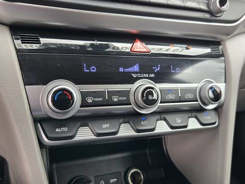 Used 2020 Hyundai Elantra Value Edition w/ Cargo Package (C1) FWD image 17