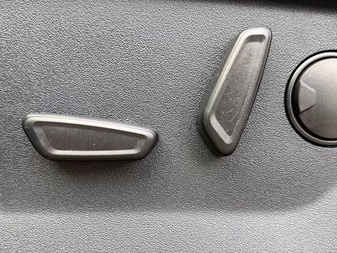 Used 2026 Ford F150 Lariat AWD/4WD image 19