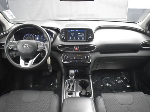Used 2019 Hyundai Santa Fe SE image 9