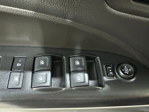 Used 2021 Chevrolet Colorado ZR2 image 18