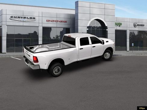 New 2026 RAM 3500 Tradesman AWD/4WD image 7