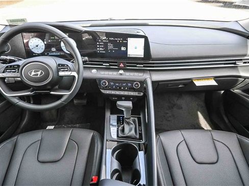 New 2026 Hyundai Elantra Limited image 14