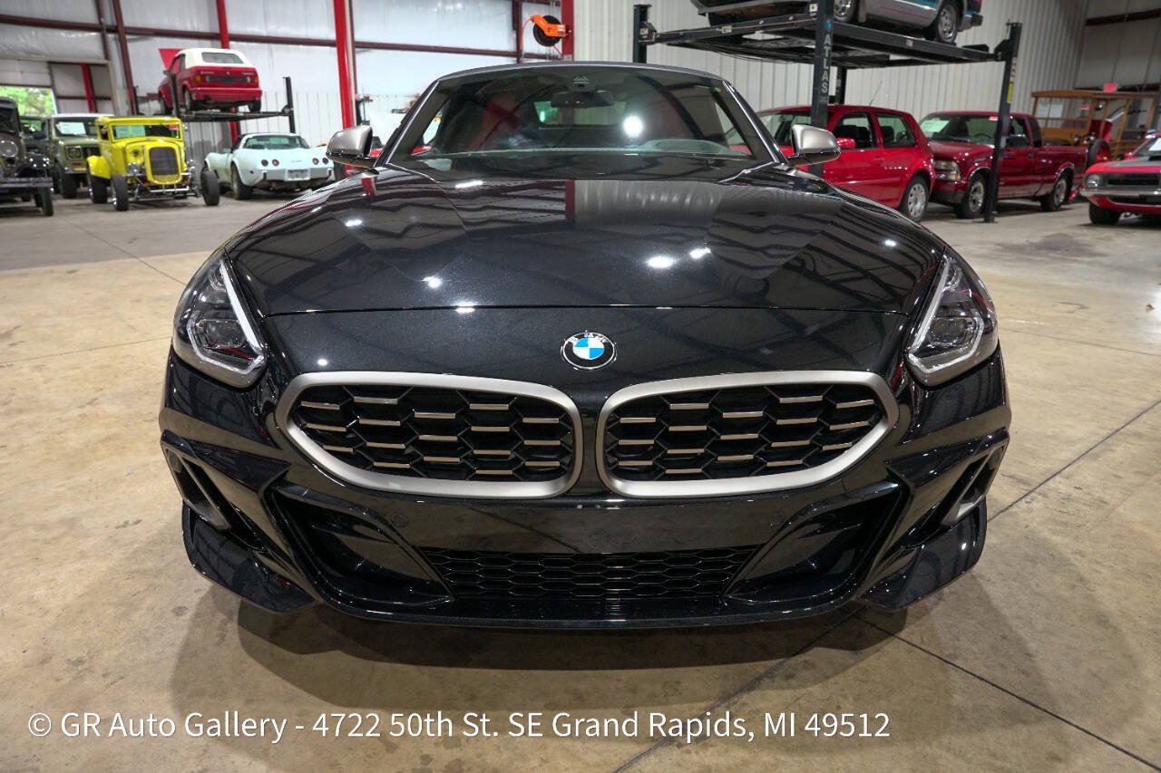Used 2024 BMW Z4 M40i w/ Premium Package RWD image 29
