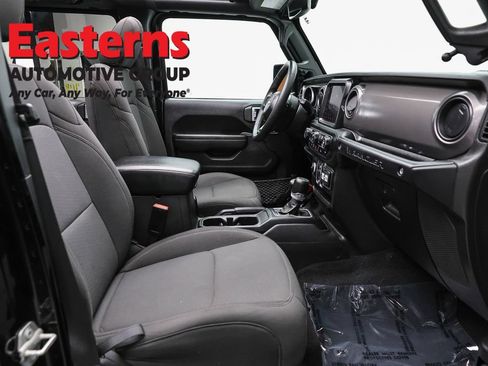 Used 2023 Jeep Wrangler Unlimited w/ Sun & Screen Package AWD/4WD image 24