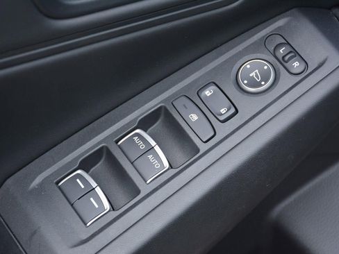 Used 2023 Honda Accord EX-L image 11