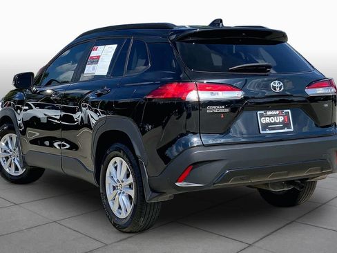 Used 2022 Toyota Corolla Cross LE w/ Moonroof Package FWD image 12