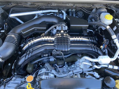 Used 2024 Subaru Crosstrek 2.0i Premium image 24