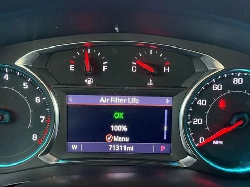 Used 2023 Chevrolet Traverse LT FWD image 22