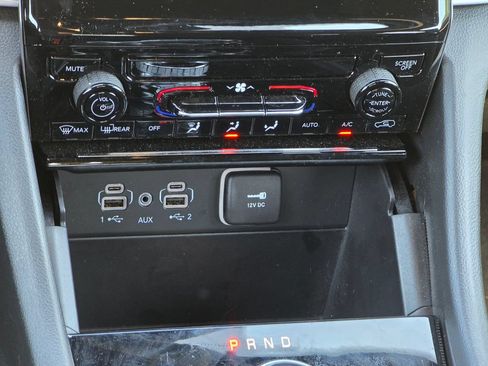 Used 2025 Jeep Grand Cherokee Laredo X AWD/4WD image 19