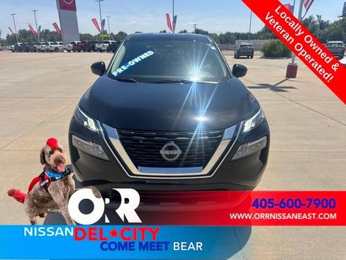 Used 2023 Nissan Rogue SV FWD image 8