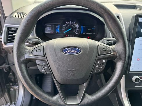 Used 2023 Ford Edge SE AWD/4WD image 12