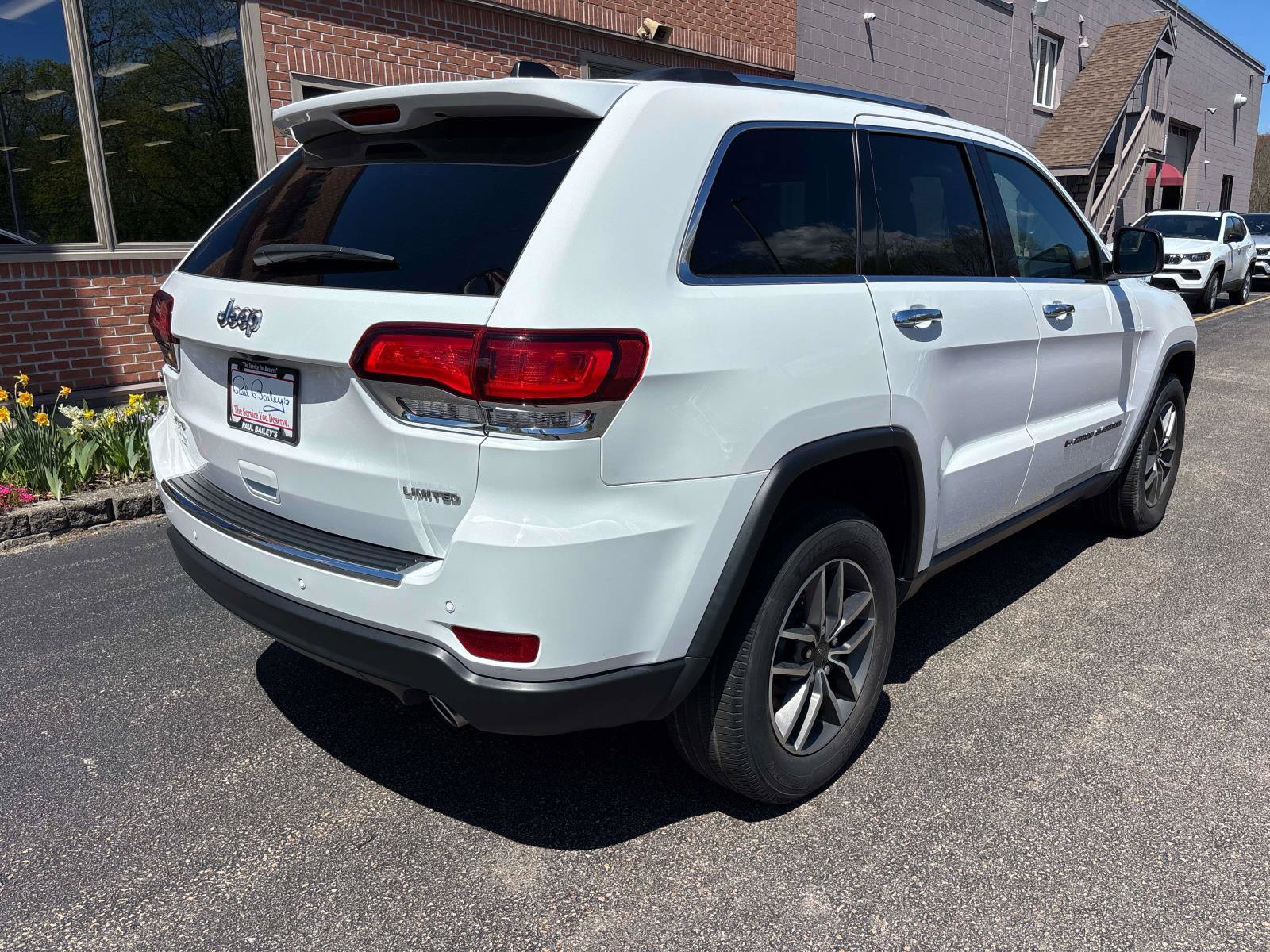 Used 2022 Jeep Grand Cherokee Limited AWD/4WD image 28
