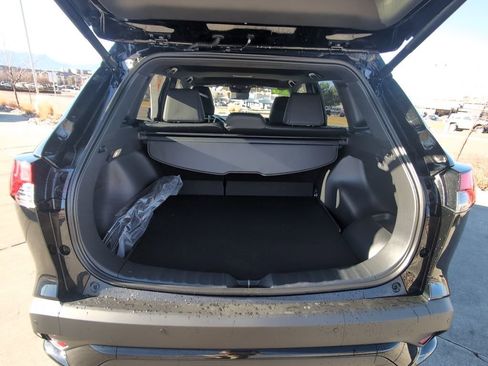 Used 2026 Toyota Corolla Cross XSE w/ Convenience Package image 24