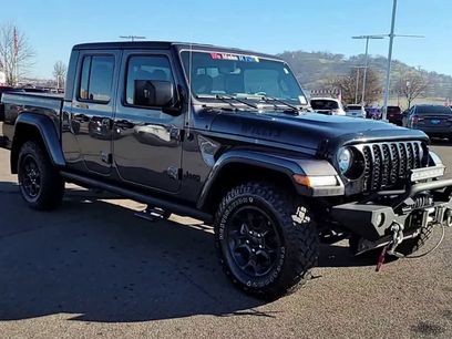Certified 2023 Jeep Gladiator Sport