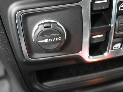 Used 2024 Jeep Gladiator Sport AWD/4WD image 4
