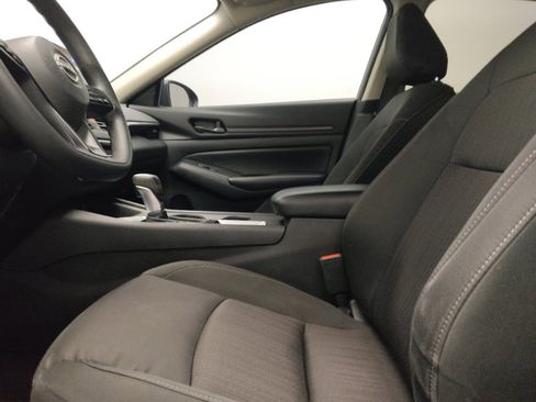 Used 2025 Nissan Altima 2.5 S FWD image 17