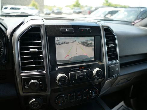 Used 2019 Ford F150 XLT w/ Equipment Group 302A Luxury AWD/4WD image 15