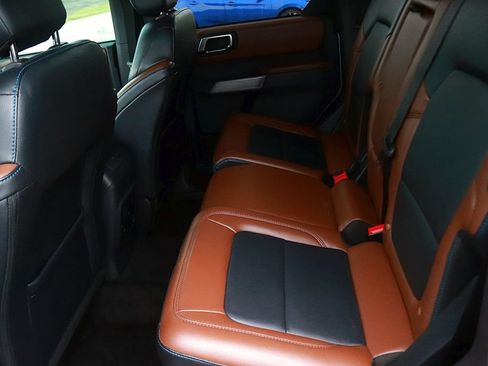 Used 2023 Ford Bronco Outer Banks AWD/4WD image 17