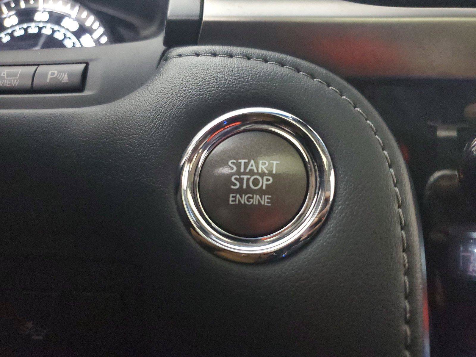 Used 2018 Lexus LX 570 4WD image 33