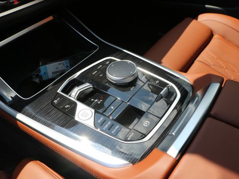 Certified 2026 BMW X5 sDrive40i w/ M Sport Package image 24