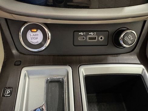 Used 2020 Nissan Murano Platinum AWD/4WD image 18
