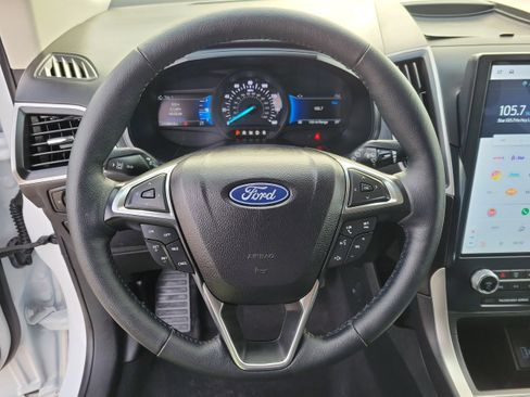 Used 2024 Ford Edge SEL w/ Convenience Package image 23