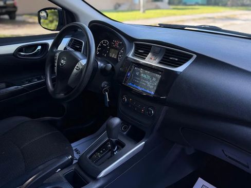 Used 2017 Nissan Sentra S FWD image 13