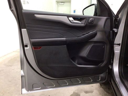 Used 2023 Ford Escape Platinum AWD/4WD image 18