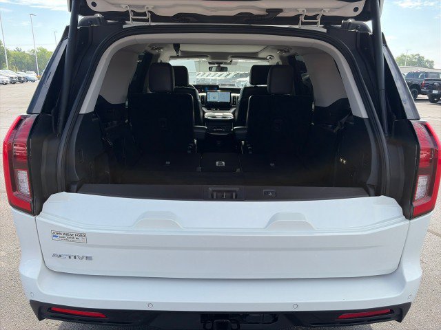 Used 2025 Ford Expedition Active AWD/4WD image 28