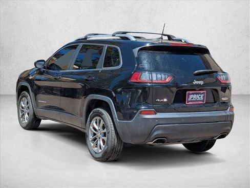 Used 2020 Jeep Cherokee Latitude Plus AWD/4WD image 7