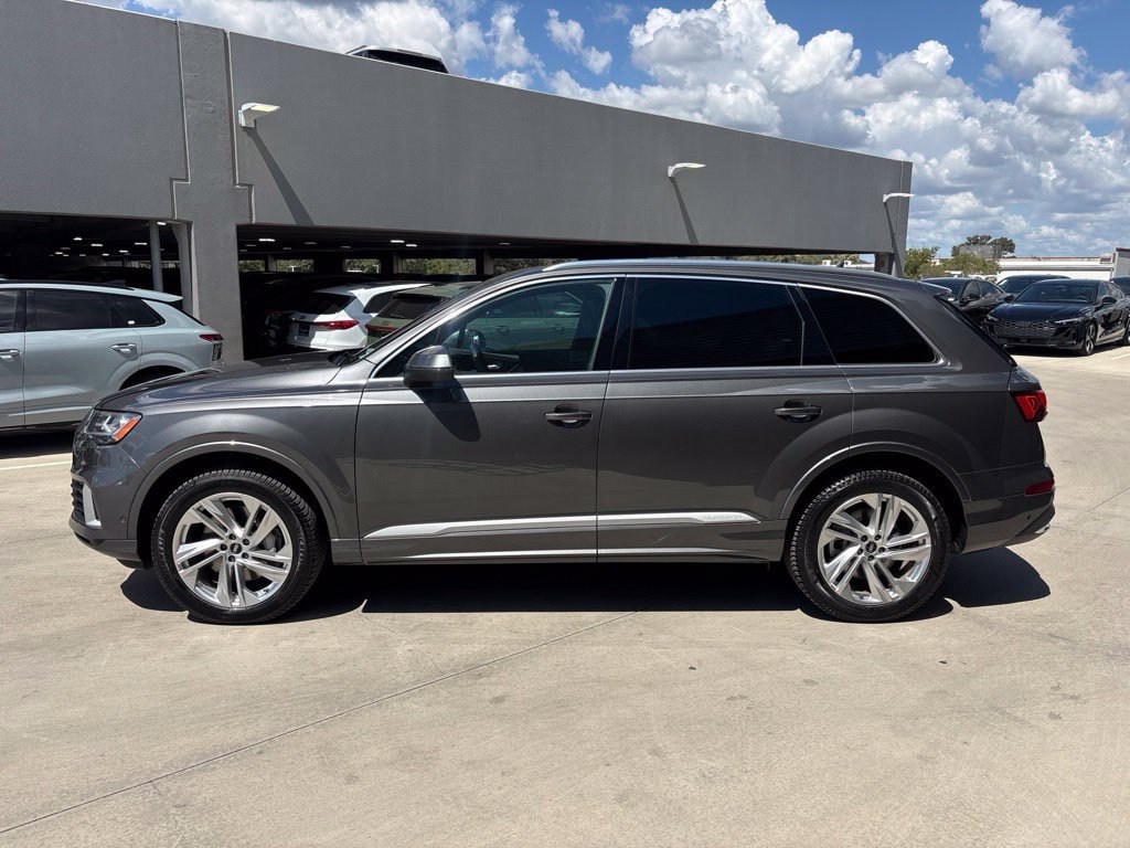 Used 2021 Audi Q7 2.0T Premium Plus w/ Executive Package AWD/4WD image 9