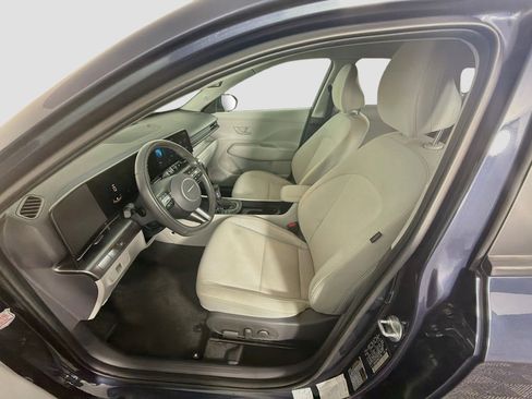 Used 2025 Hyundai Kona SEL FWD image 13