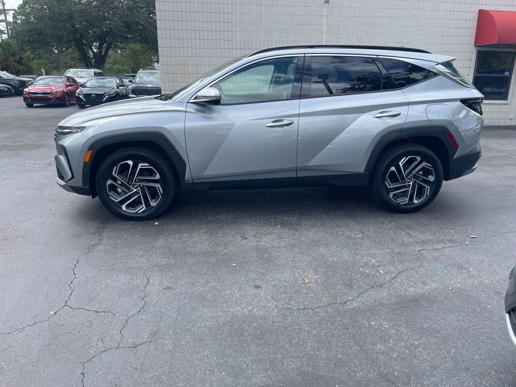 Used 2026 Hyundai Tucson Limited AWD/4WD image 2