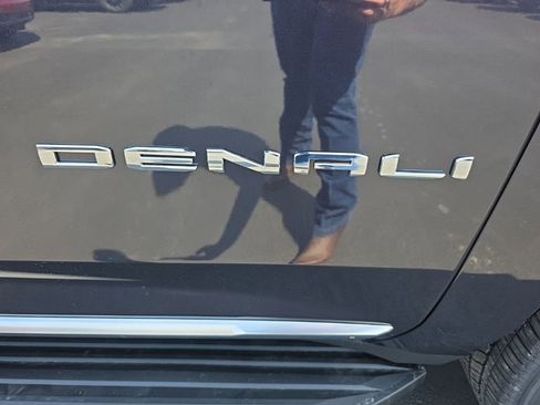 New 2026 GMC Yukon Denali AWD/4WD image 4