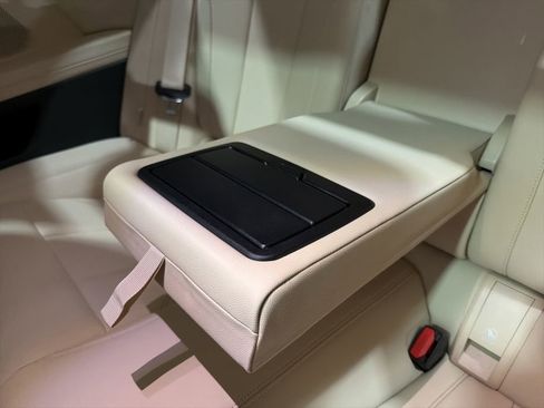 Used 2021 BMW 430i Coupe w/ Convenience Package image 31