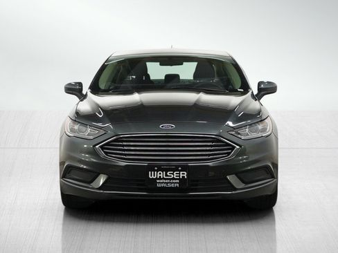 Used 2018 Ford Fusion SE FWD image 8